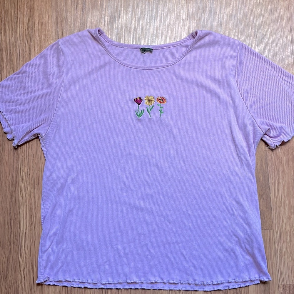 Light purple ribbed crop top. Cute floral embroidery. Size large, from Target.